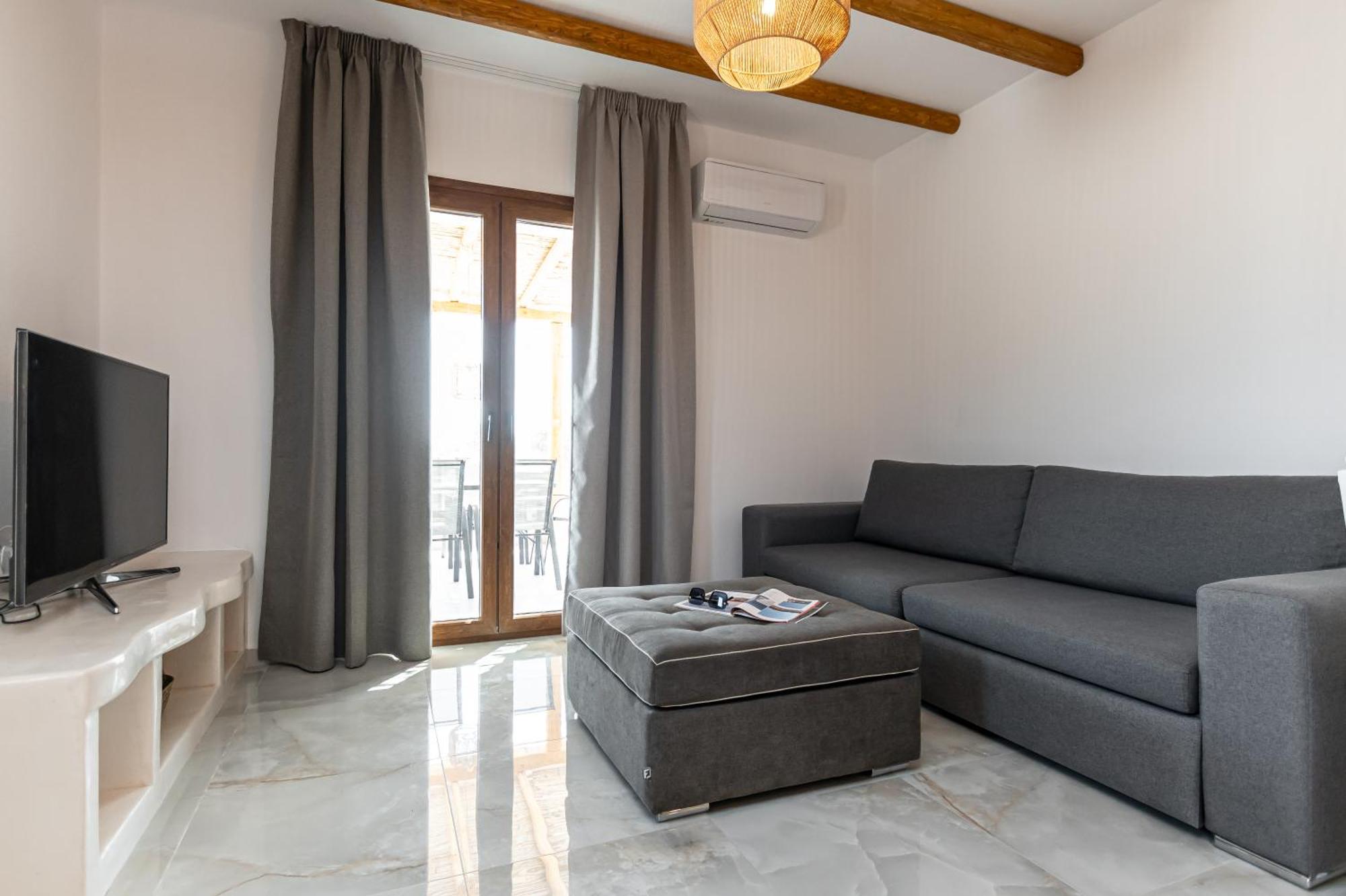 Naxos Beachwalk Villa Plaka Maragkas Eksteriør billede